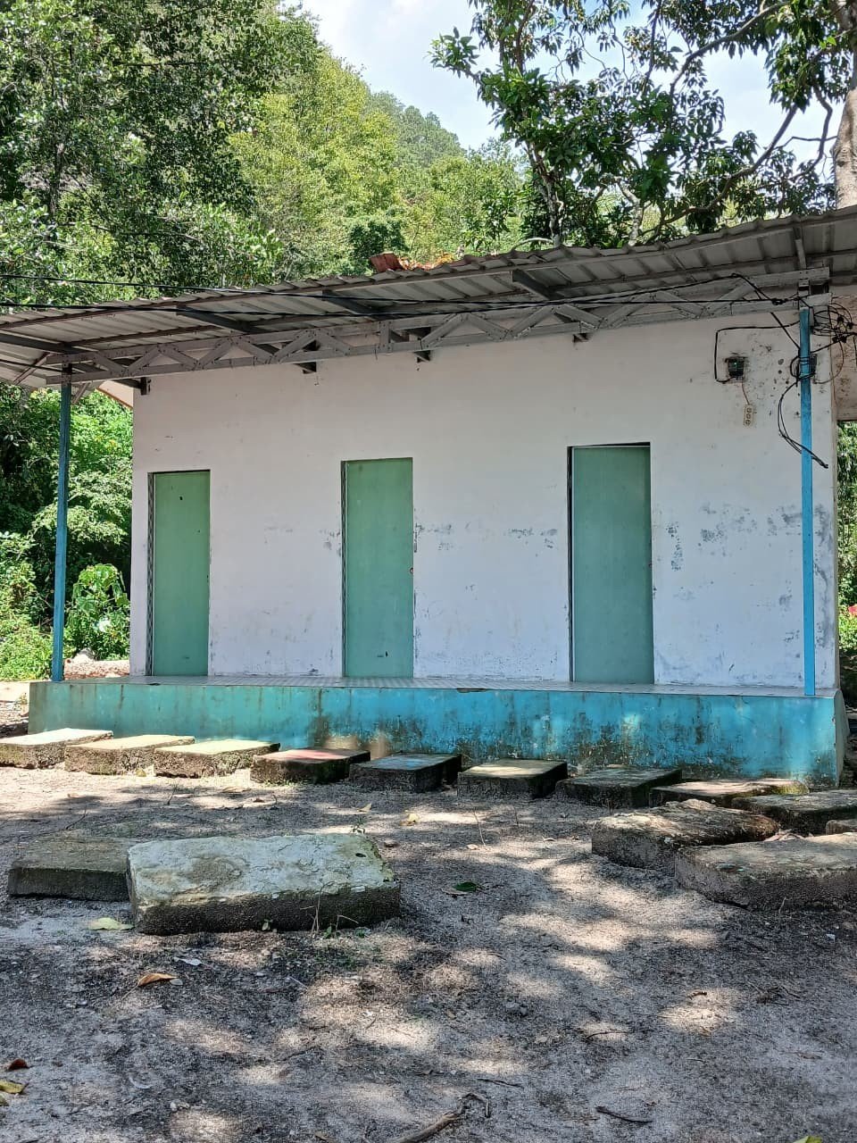 Kamar mandi umum